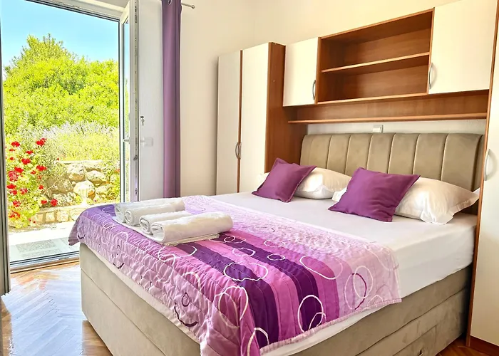 Jure Μακάρσκα