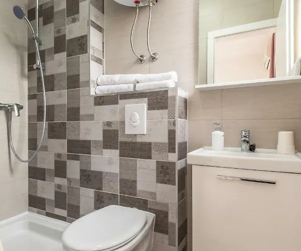 Jure Μακάρσκα