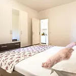 Jure Sea View 아파트 *