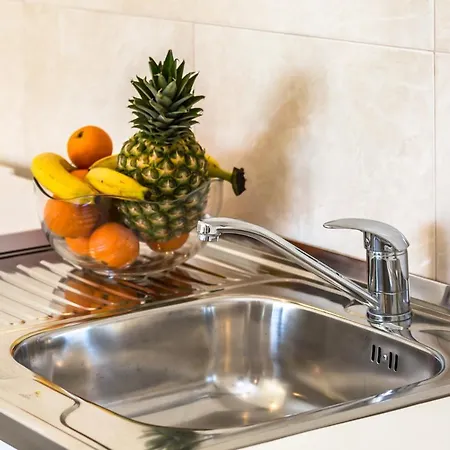 Jure ماكارسكا