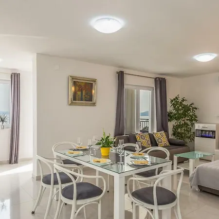 Jure Sea View Makarska
